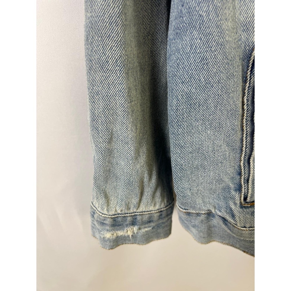 Time and Tru Denim Jacket Womens S Light Wash Excellent Distressed Trucker - Picture 10 of 16